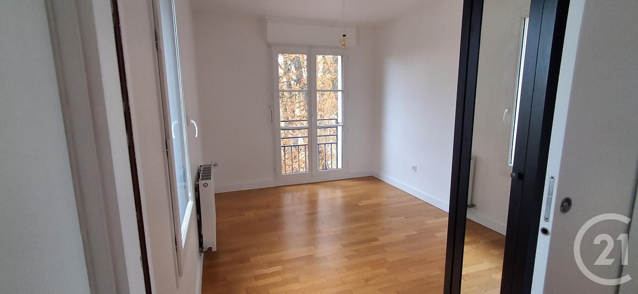 Flat Avenue Eugène Adam in Maisons-Laffitte