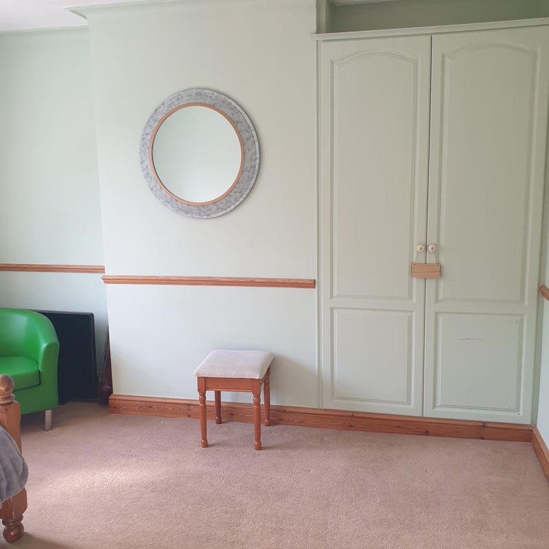 Room Hillview Road in Greater London