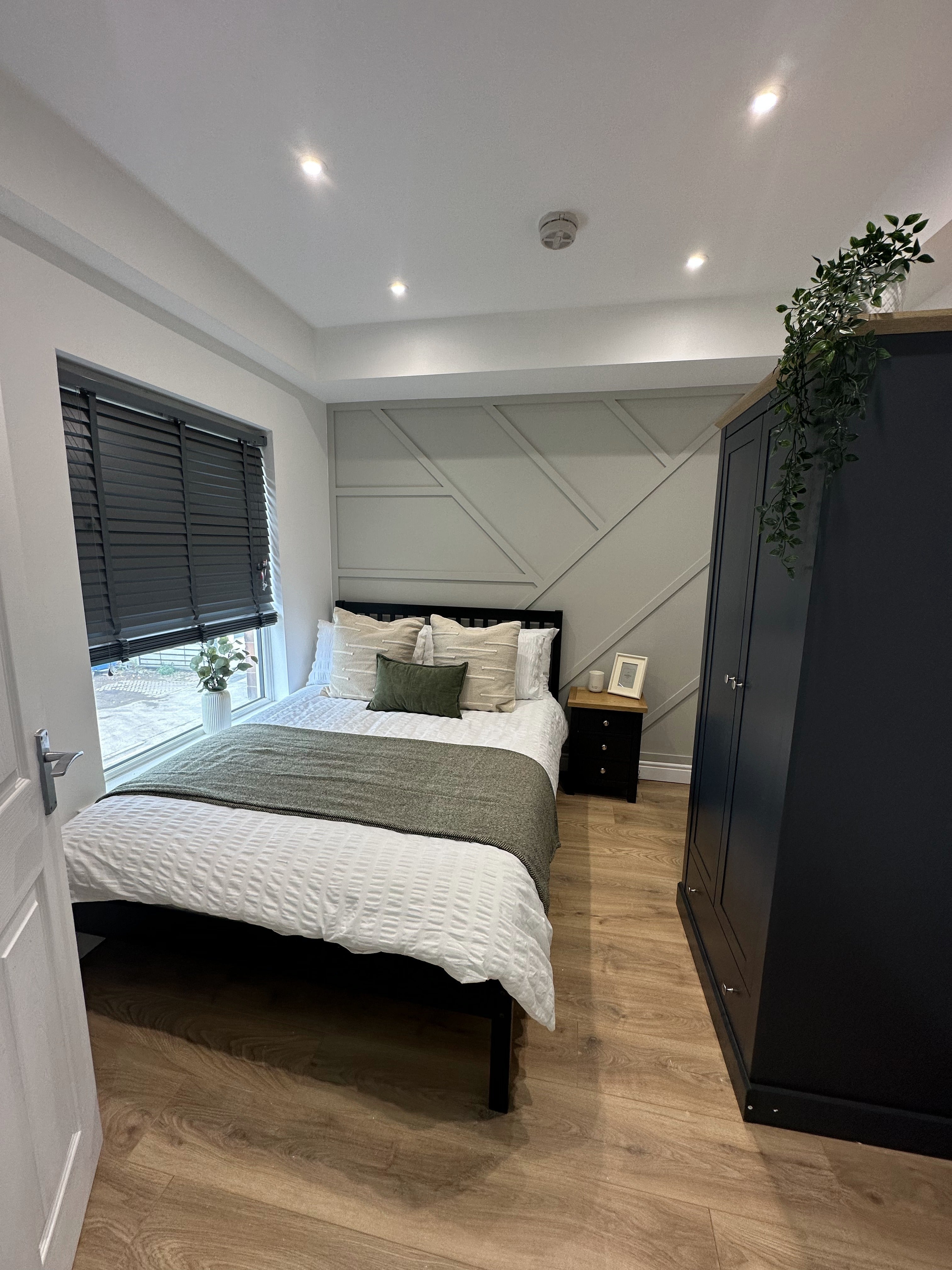 Room High Street in Hinckley and Bosworth