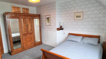 Flat Hall Drive in Melton