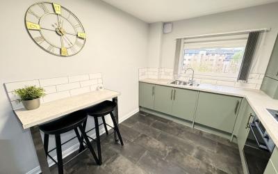 Flat Hayburn Place in Glasgow