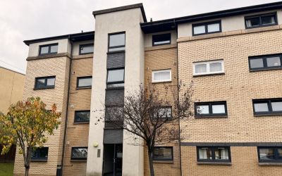Flat Hayburn Place in Glasgow
