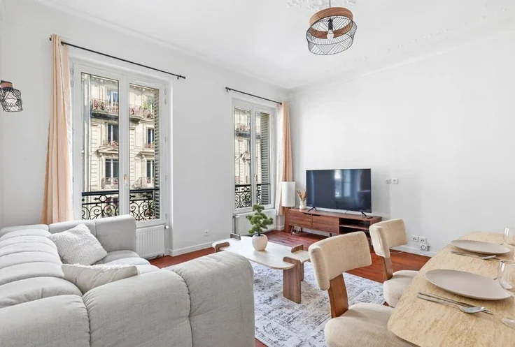 Flat Rue du Faubourg Saint-Denis in Paris