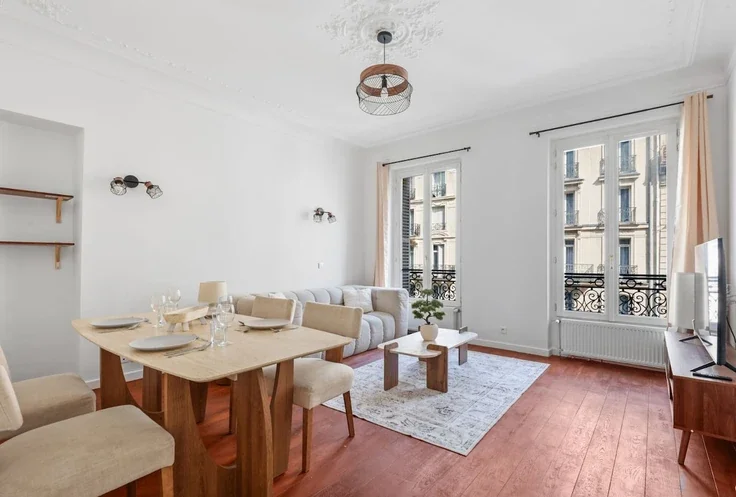 Flat Rue du Faubourg Saint-Denis in Paris