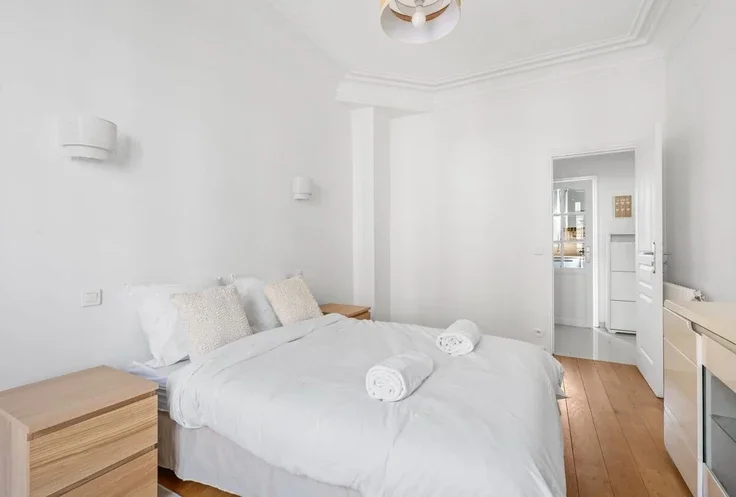 Flat Rue du Faubourg Saint-Denis in Paris