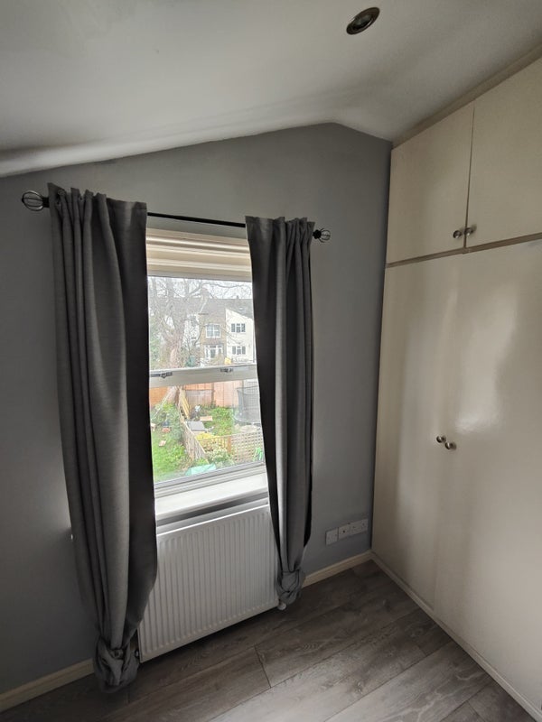 Room Catford Hill in Greater London