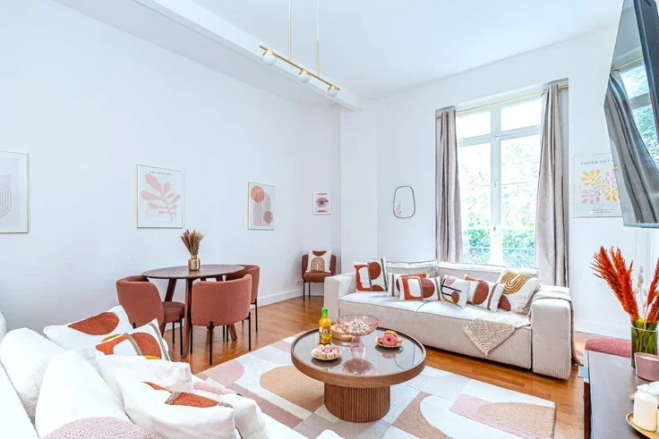 Flat Rue de la Pompe in Paris