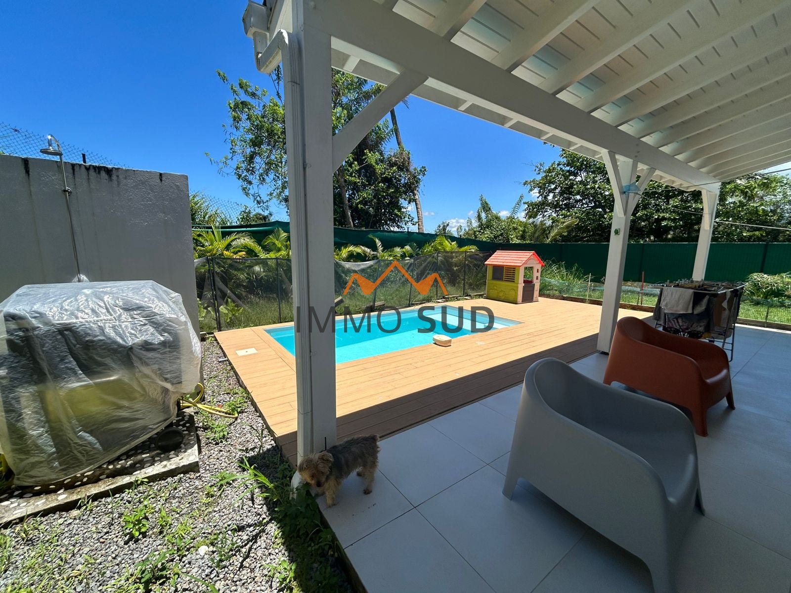 House Rue Brice Rostal in Baie-Mahault