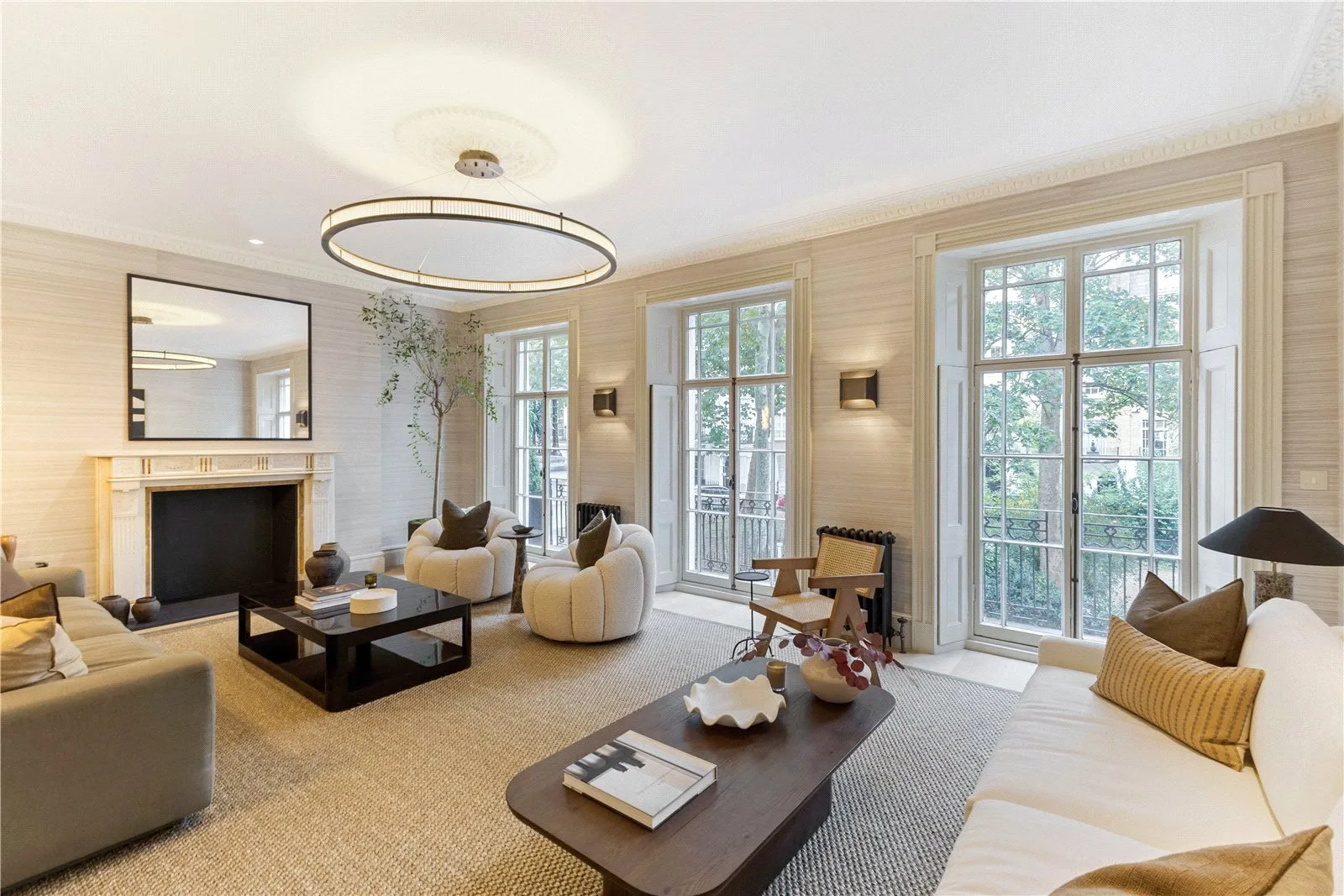 Flat Brompton Square in Greater London