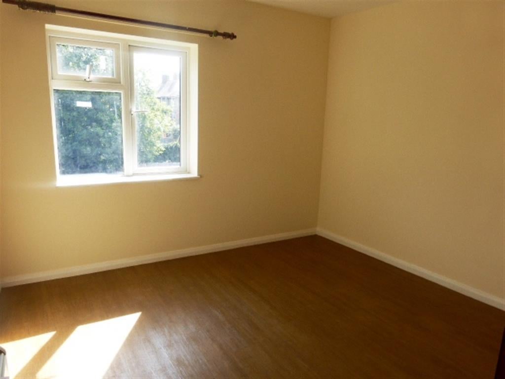 Flat George Street in Higham Ferrers