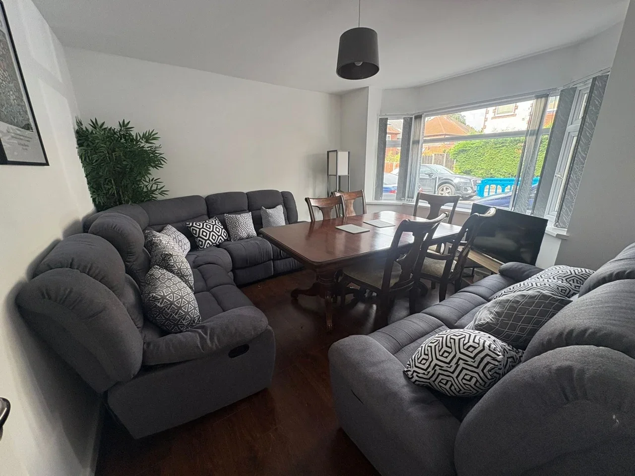 House Elm Tree Drive in Cheadle
