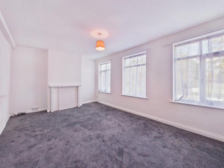 Flat Walsgrave Road in Coventry