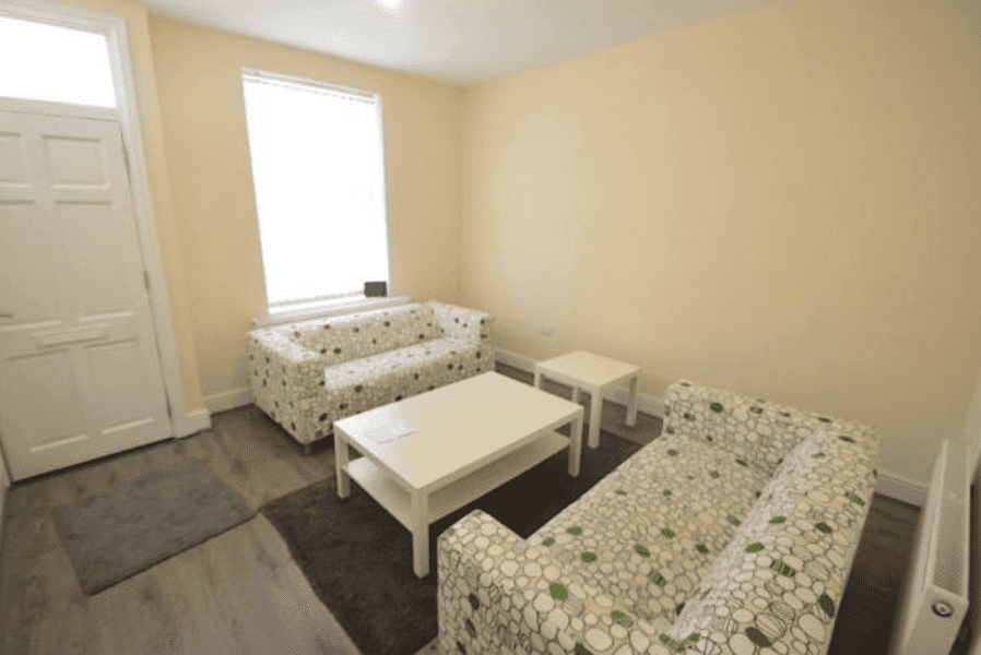Flat Welton Grove in Leeds