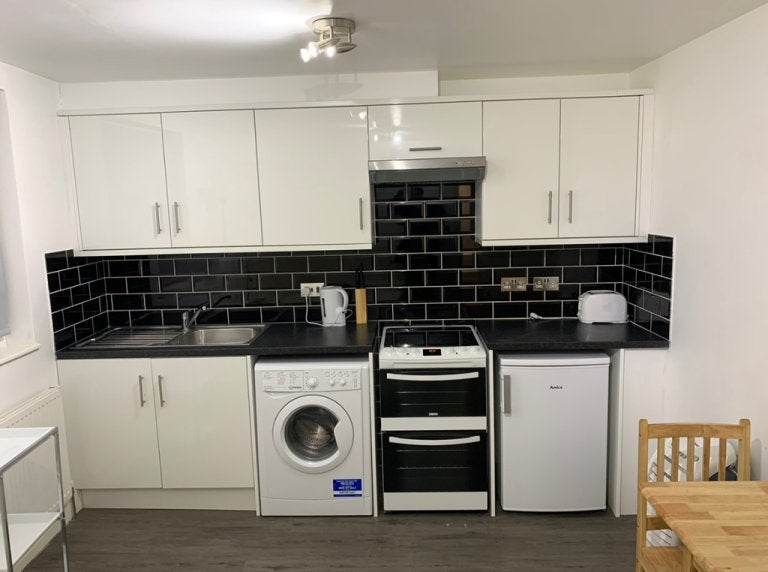 Flat Haverstock Hill in Greater London