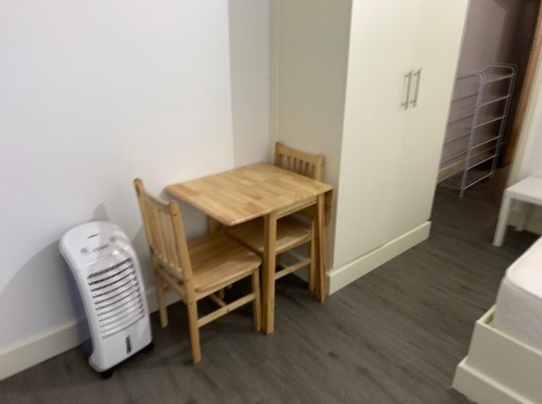 Flat Haverstock Hill in Greater London