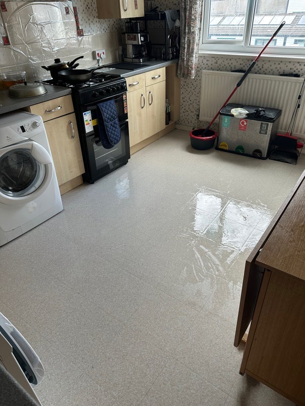 Room Cleveland Close in Nottingham