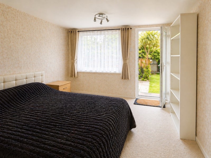 House Rowan Road in Swanley