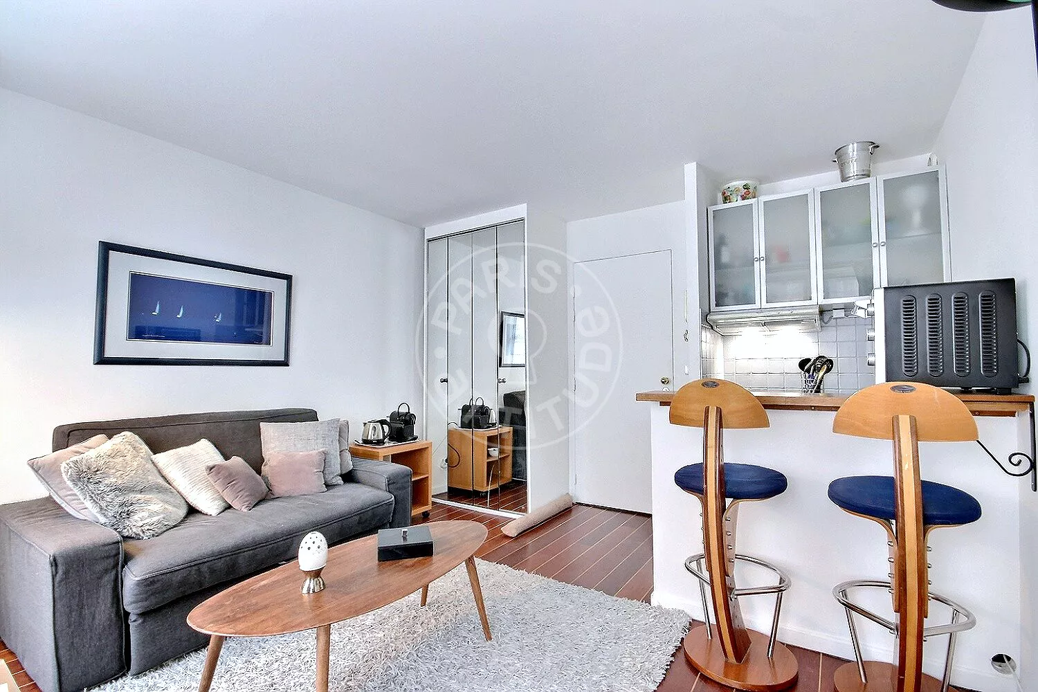 Appartement Rue Bayard à Paris