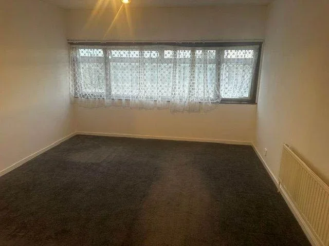House Huntingdon Close in Greater London