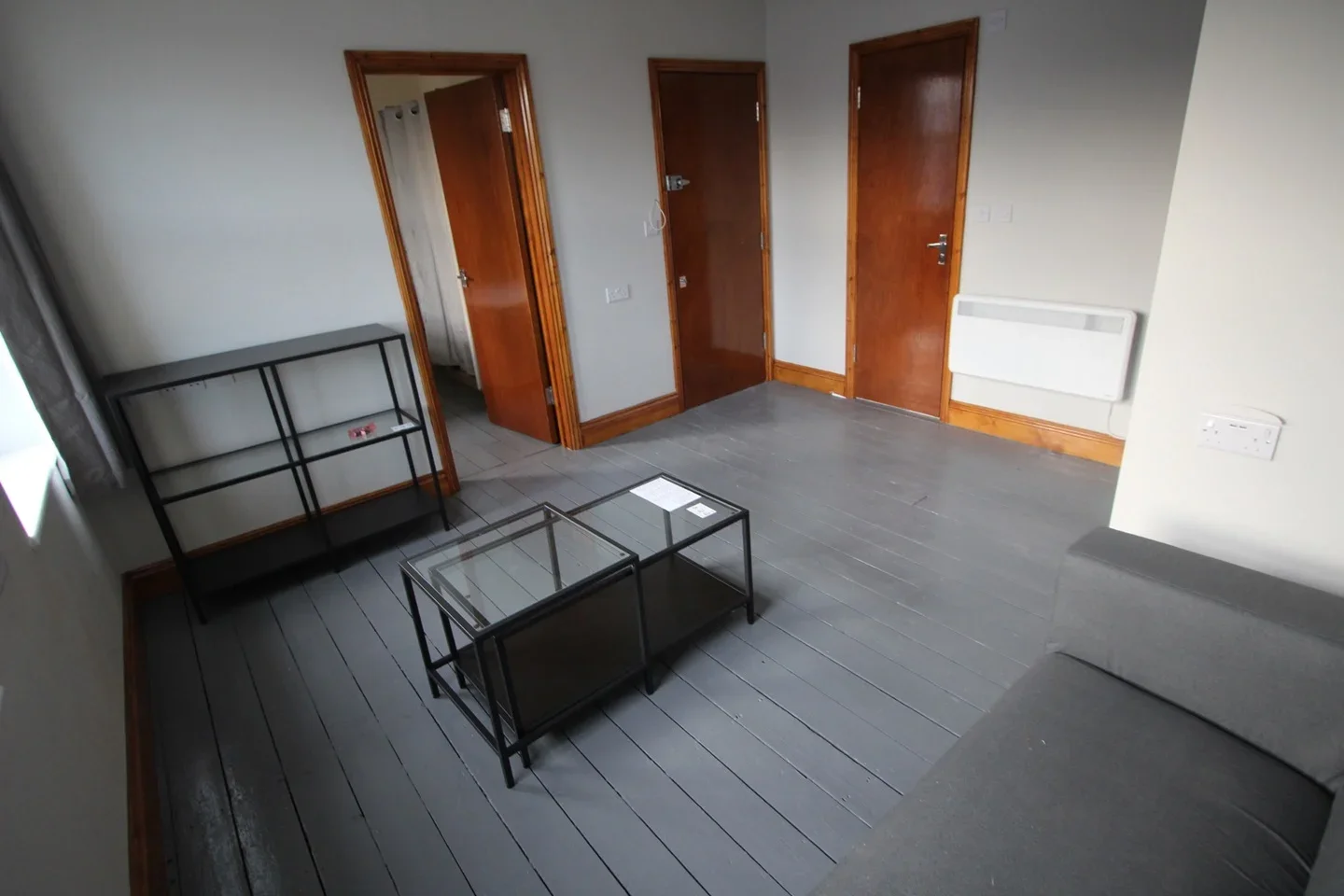 Flat Watford Way in Greater London