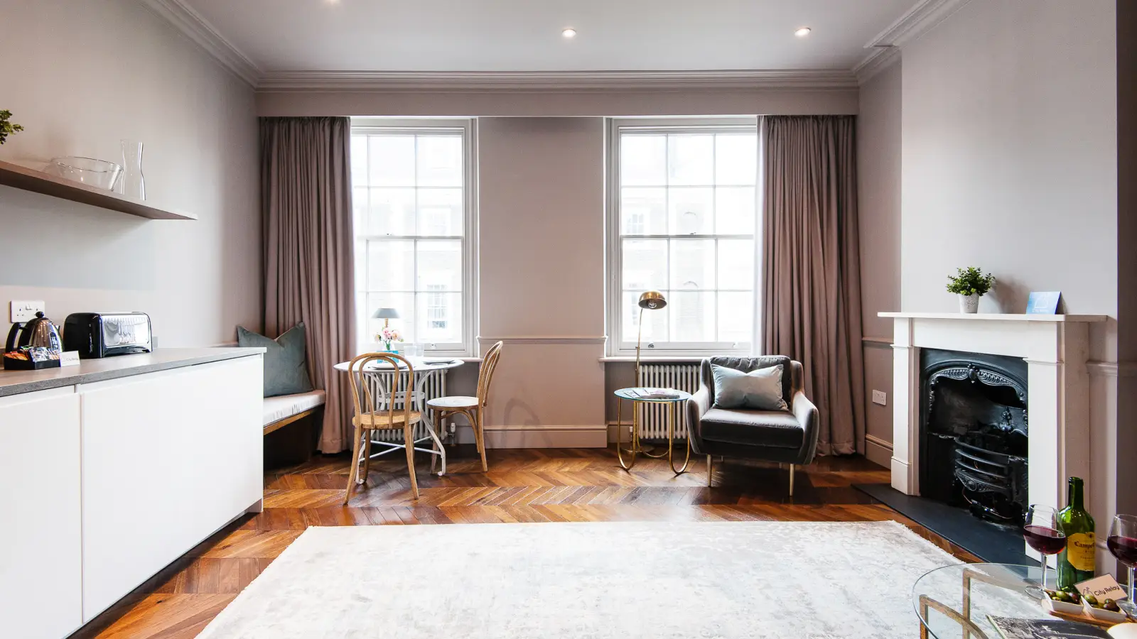 Flat Toynbee Street in Greater London