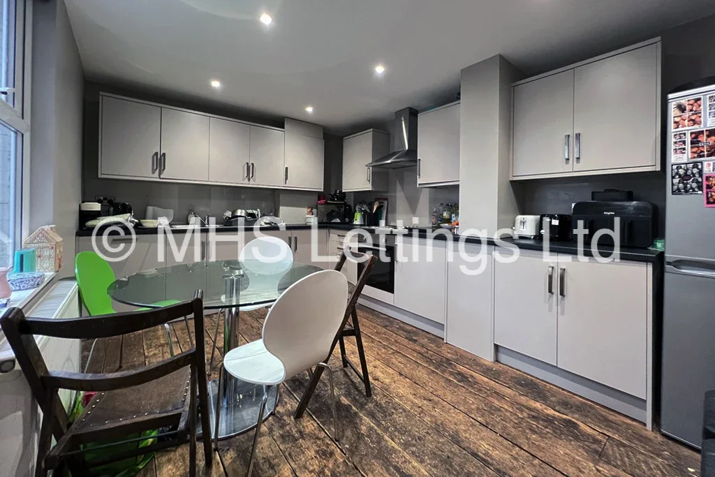 Room Granby Place in Leeds