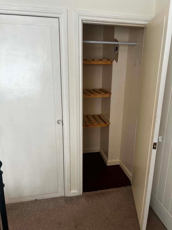 Room Easter Drylaw Avenue in City of Edinburgh