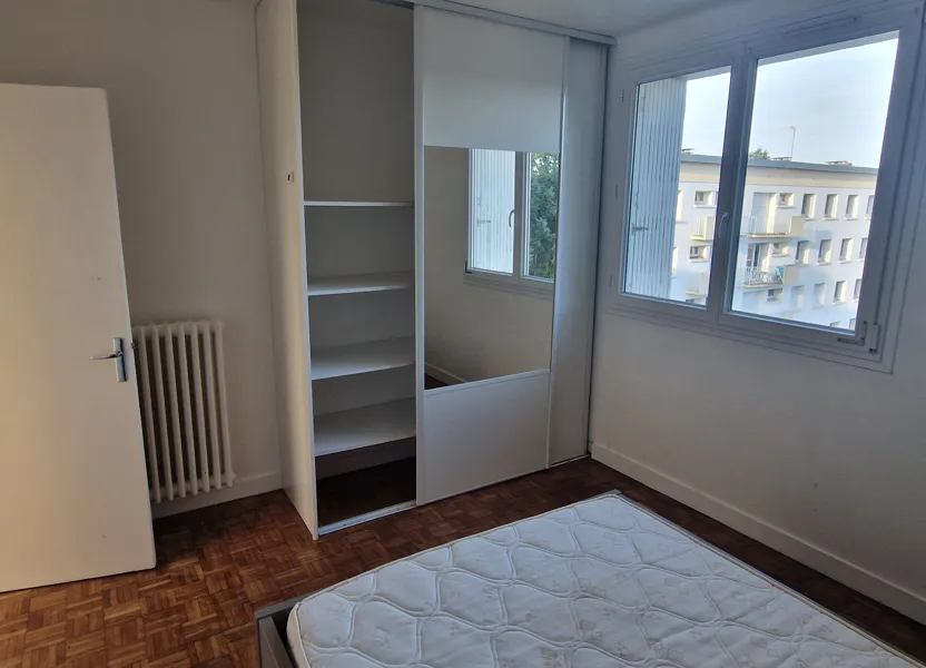 Flat Rue Sigismond Ropartz in Guingamp