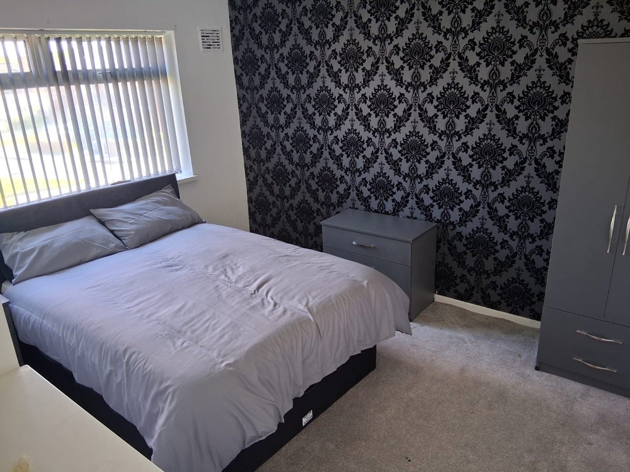 Room Arthur Road in Sandwell