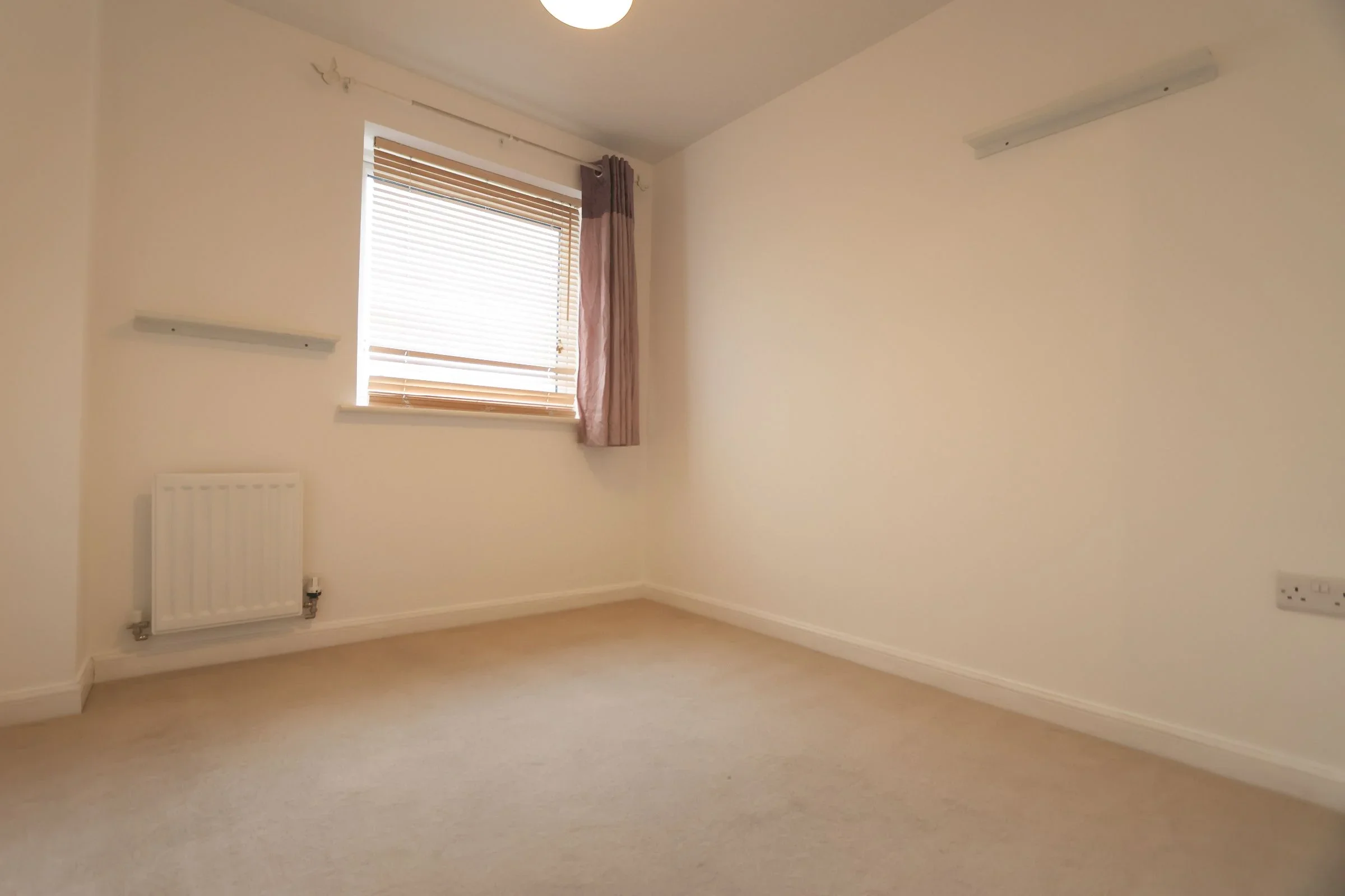 Flat Eighteen Acre Drive in Patchway