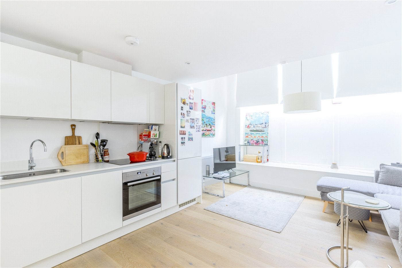 Flat Clyde Square in Greater London