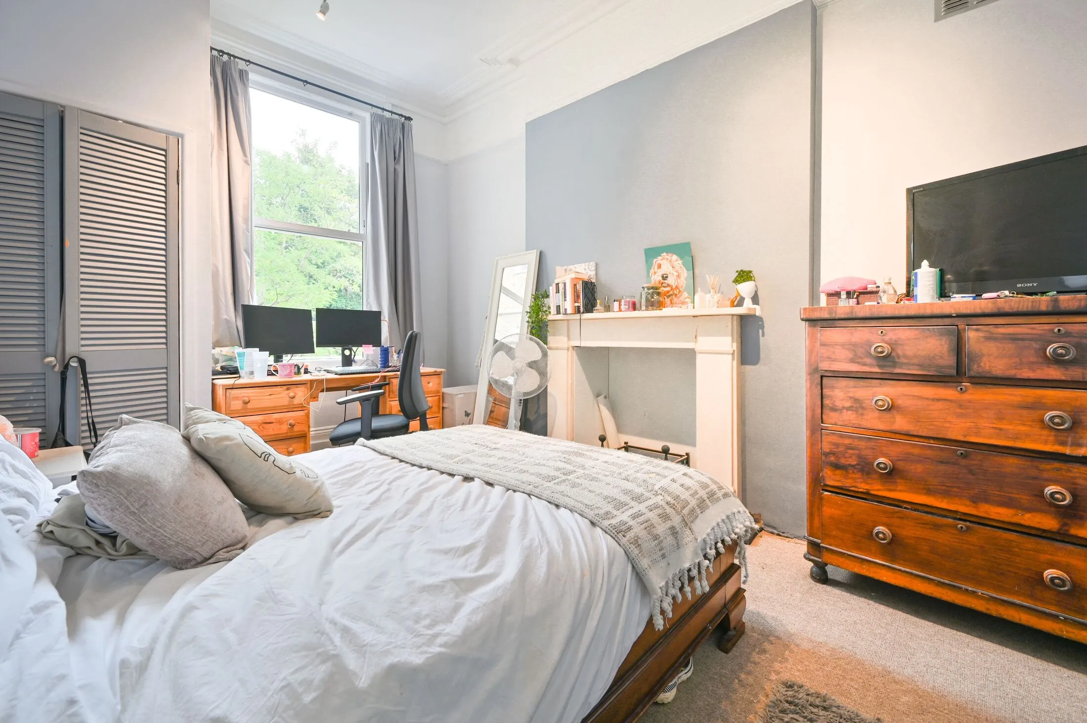 Flat Tierney Road in Greater London