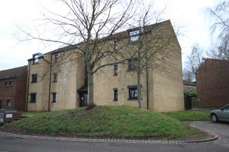 Flat Hunsbarrow Road in Northampton