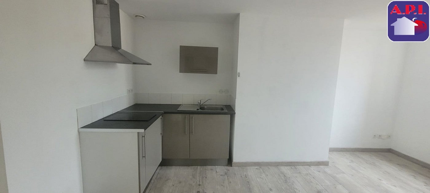 Appartement Place du Souvenir Français à Saverdun