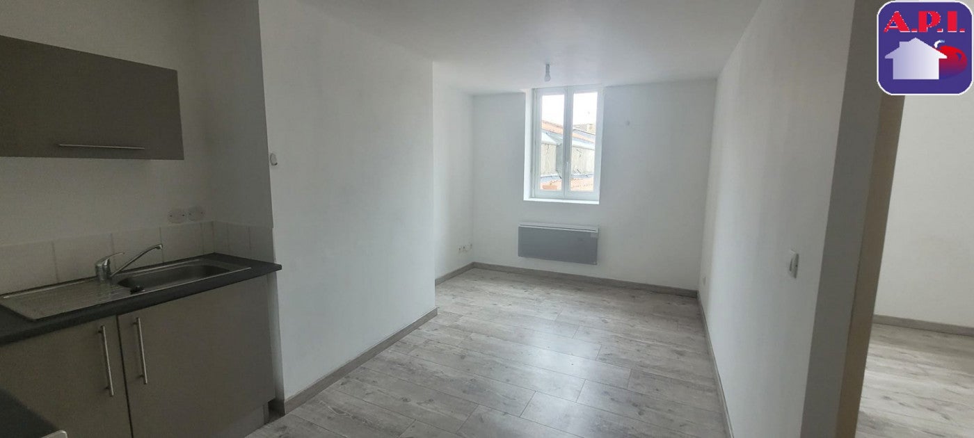 Appartement Place du Souvenir Français à Saverdun