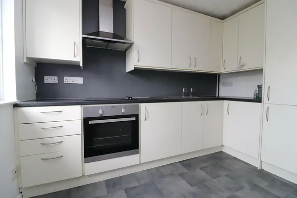 Flat Hazelwood Close in Tunbridge Wells