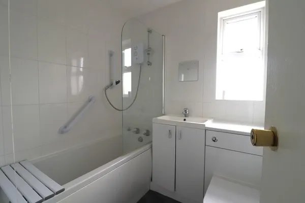 Flat Hazelwood Close in Tunbridge Wells