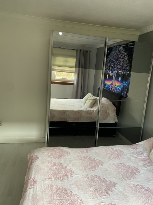 Room Galloway Drive in Rutherglen