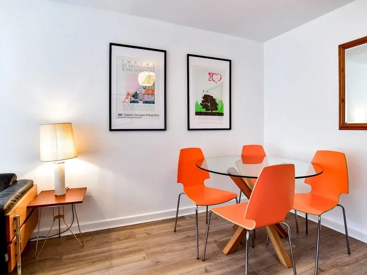 Flat Llwyn y Mor in Newton