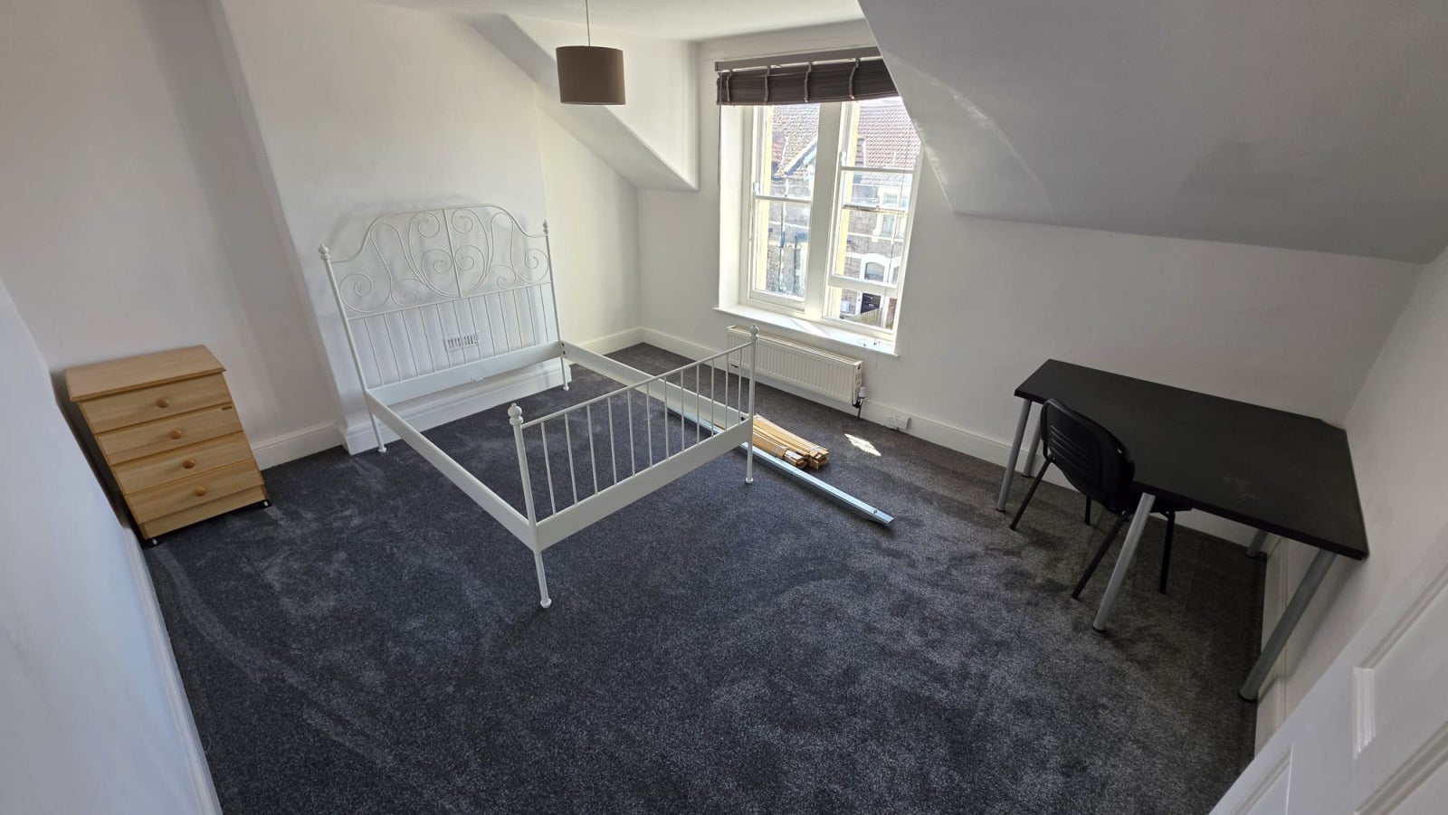 Room Jubilee Road in Weston-super-Mare