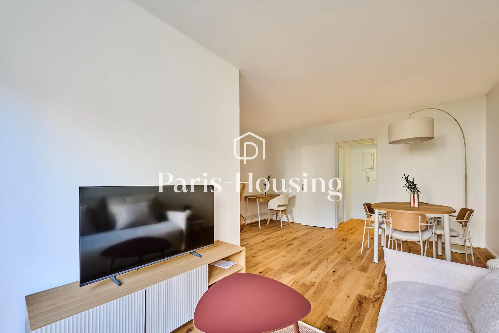 Appartement Rue Saint-Charles à Paris