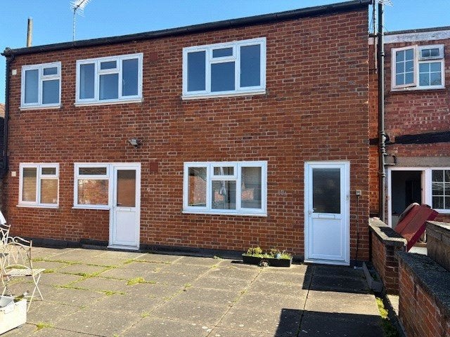 Flat Market Place in Wokingham