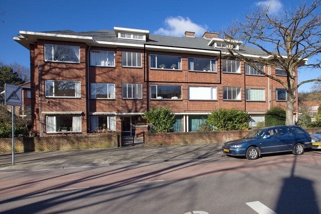 Appartement aan de Oostduinlaan in Den Haag (2596 JP)