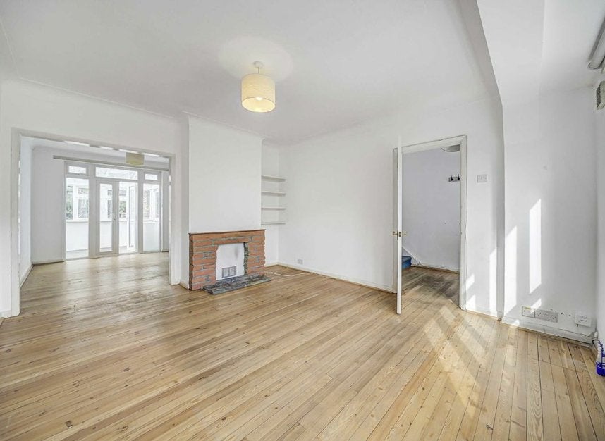 House Trinity Rise in Greater London