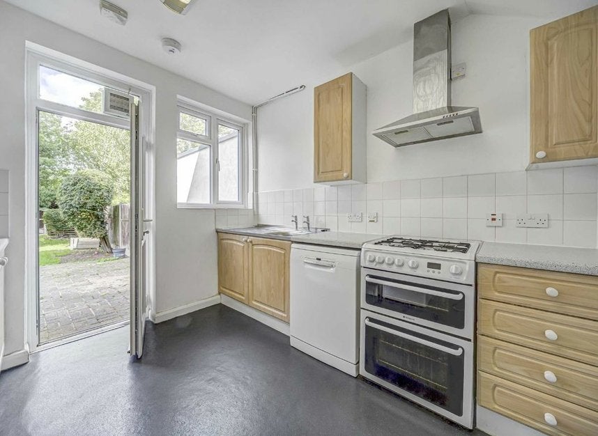 House Trinity Rise in Greater London
