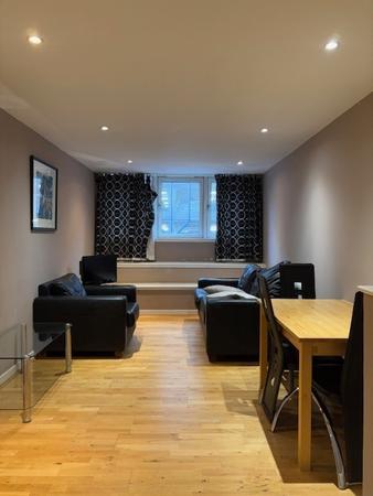 Flat Oswald Street in Glasgow