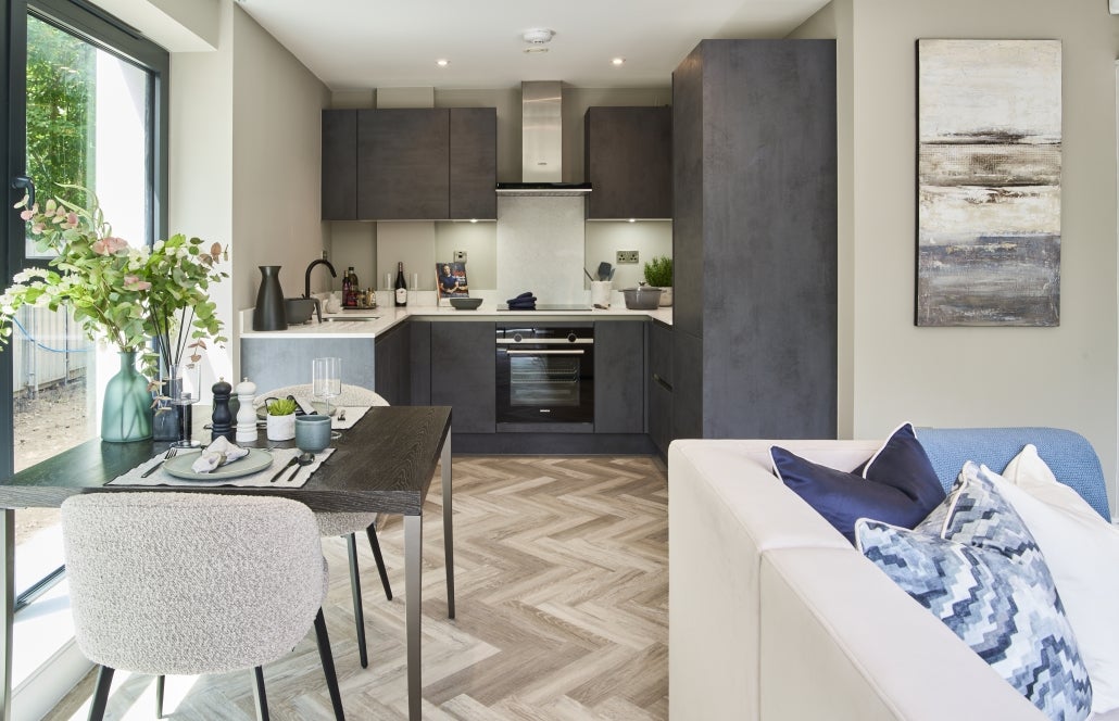 Flat Cockfosters Road in Greater London