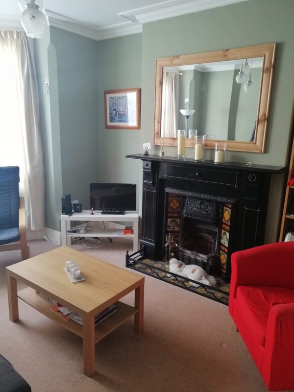 Room Sneinton Hollows in Nottingham