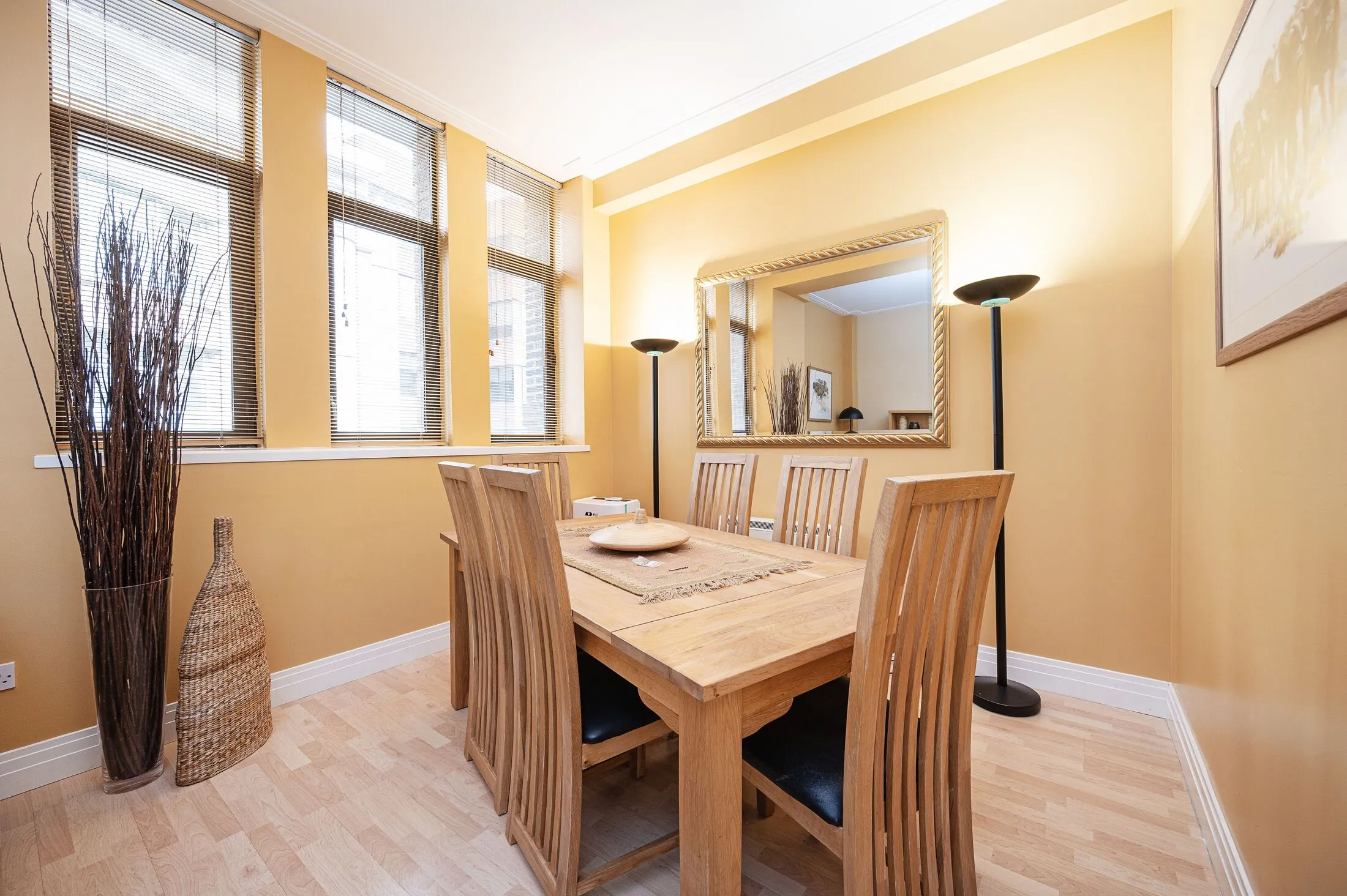 Flat Prescot Street in Greater London