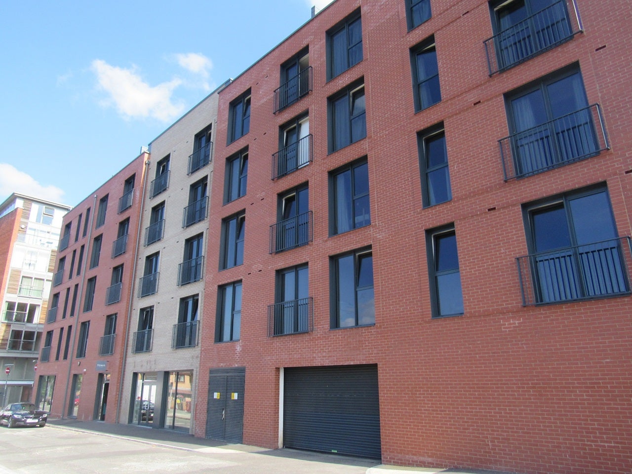 Flat Lydia Ann Street in Liverpool